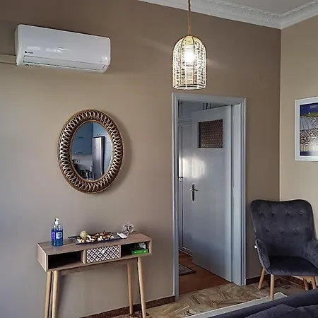 アパート Myron & Gabby's House