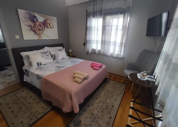 아파트 Myron & Gabby's House