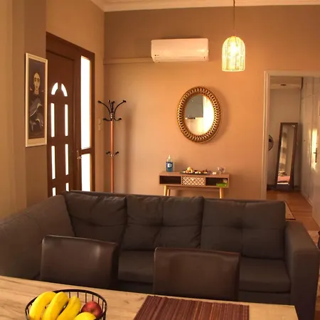 Myron & Gabby's House Apartamento Monemvasía